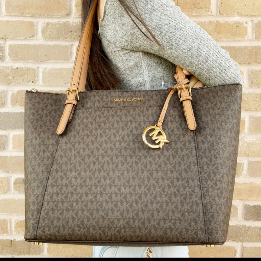 Brand New Micheal Kors